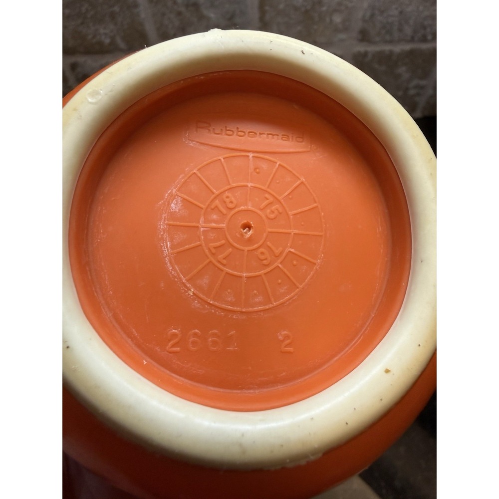 VTG Rubbermaid Orange Measuring Bowl 1.5 Qt 6 Cup Grip N Mix 2661 Plastic‎ - Picture 5 of 5
